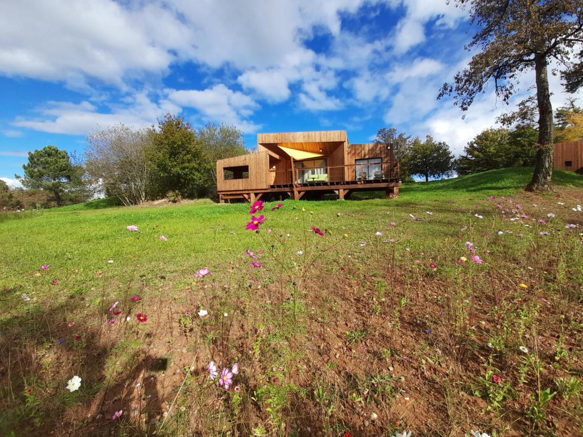 Les Lodges Du Golf De La Marterie Saint-Félix-de-Reillac-et-Mortemart Dış mekan fotoğraf